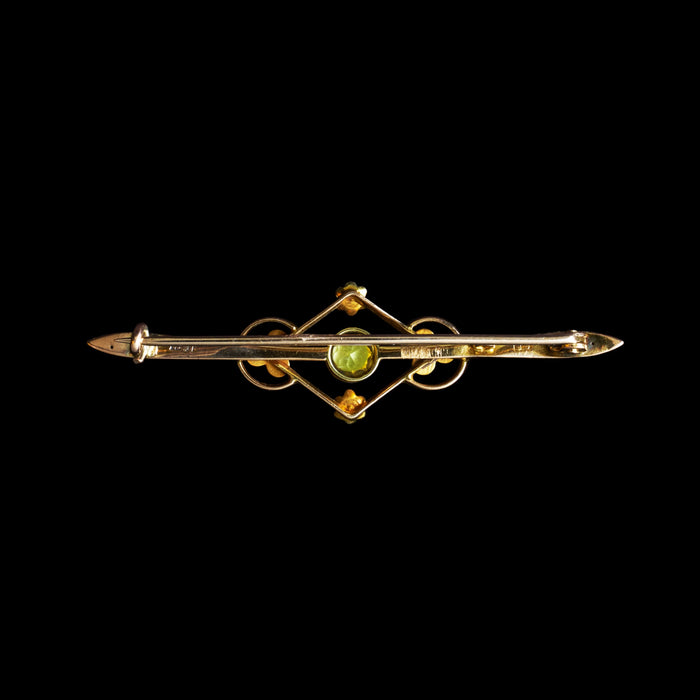 Edwardian 15ct Gold Bar Brooch with Peridot & Split Pearls